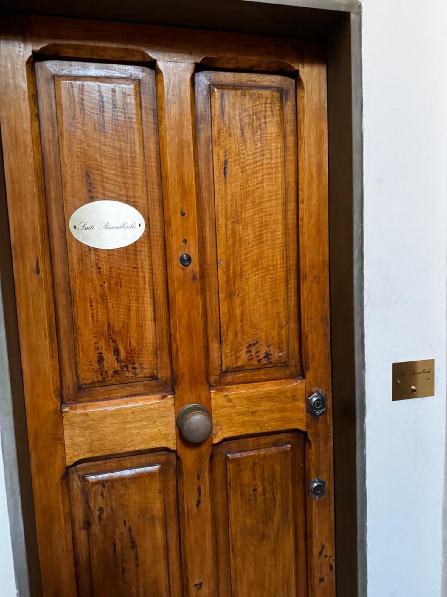 Suite Brunelleschi Florence - 14Th Century Suite Just 120 Steps From Cathedral - Intero Appartamento Exterior foto